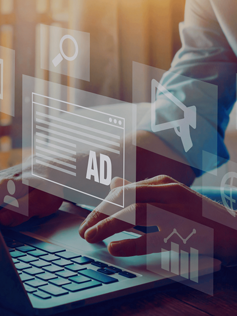 Man typing - Web SEO, Marketing